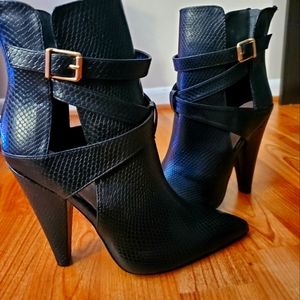 Elegant high heels 👠